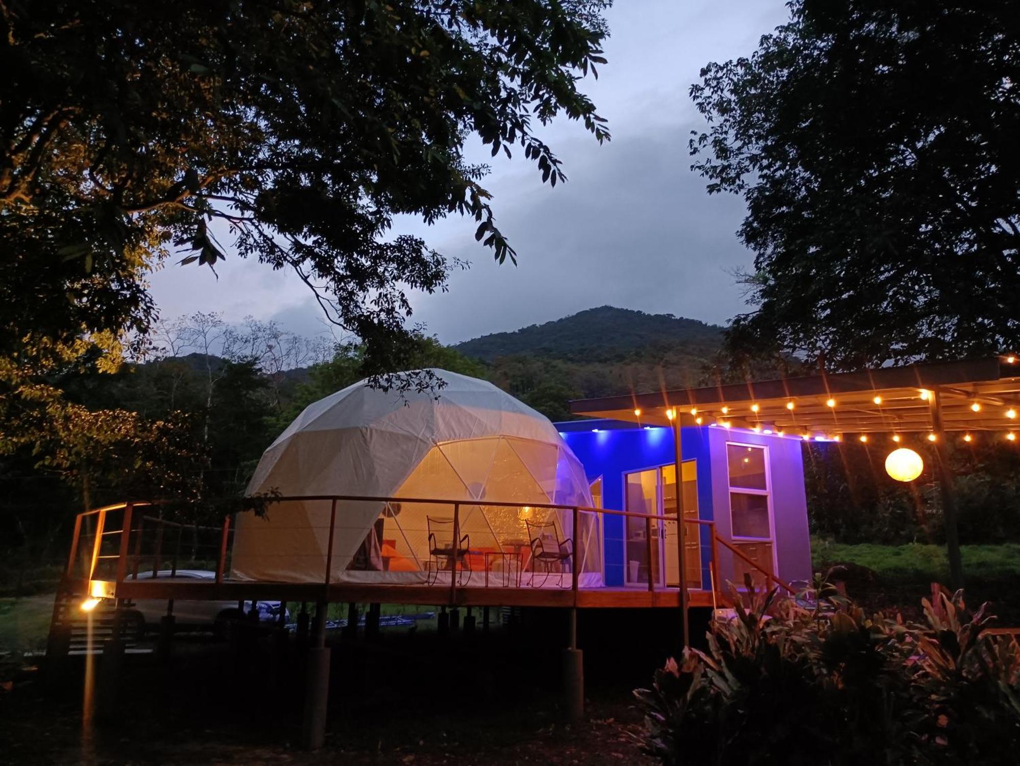 Bitzu Dome-Bijagua Riverside Glamping Екстер'єр фото